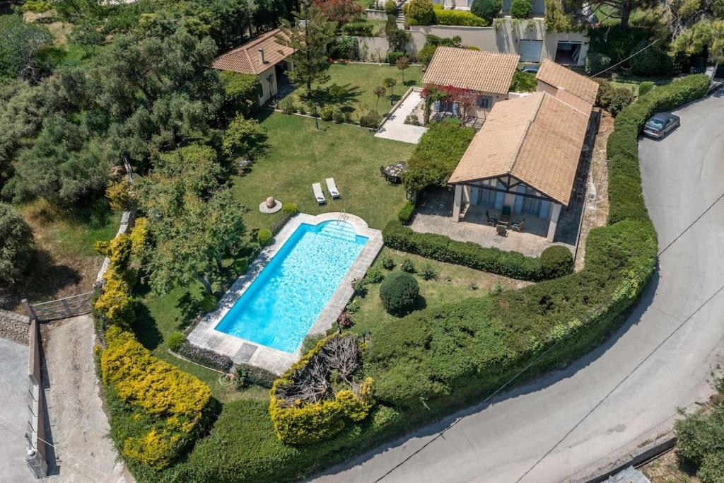 Vila Loukia